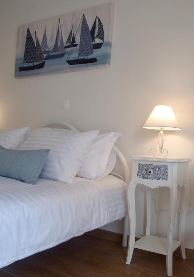 The Bluehouse - Spacious Top Floor Flat With Parking, By Mon Repos Beach Corfu  Buitenkant foto