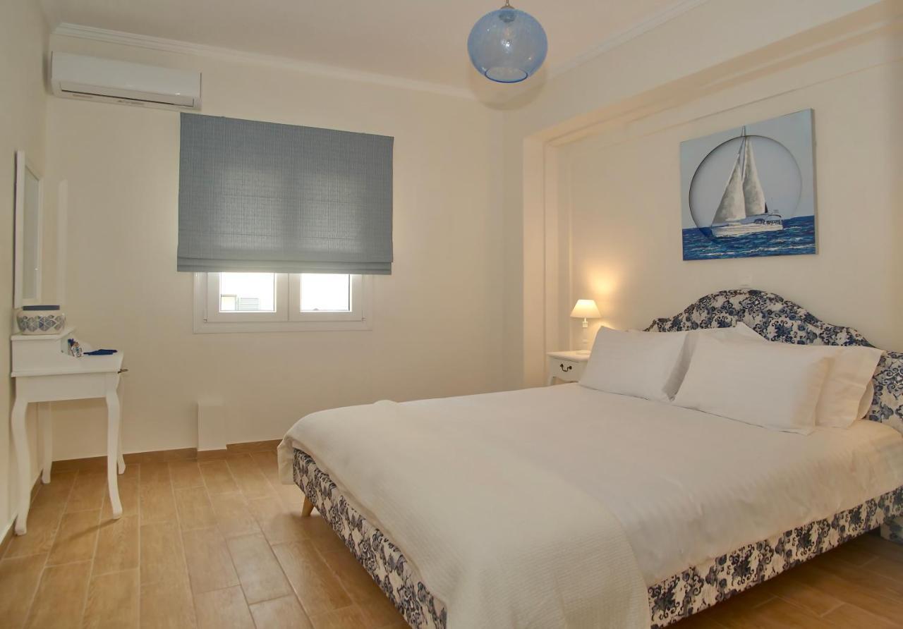 The Bluehouse - Spacious Top Floor Flat With Parking, By Mon Repos Beach Corfu  Buitenkant foto